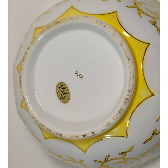 Yellow Lotus Bowl Andrea Sadek 9.5" Japan Hand Painted Scalloped Edge Gold Red - Picture 8 of 9